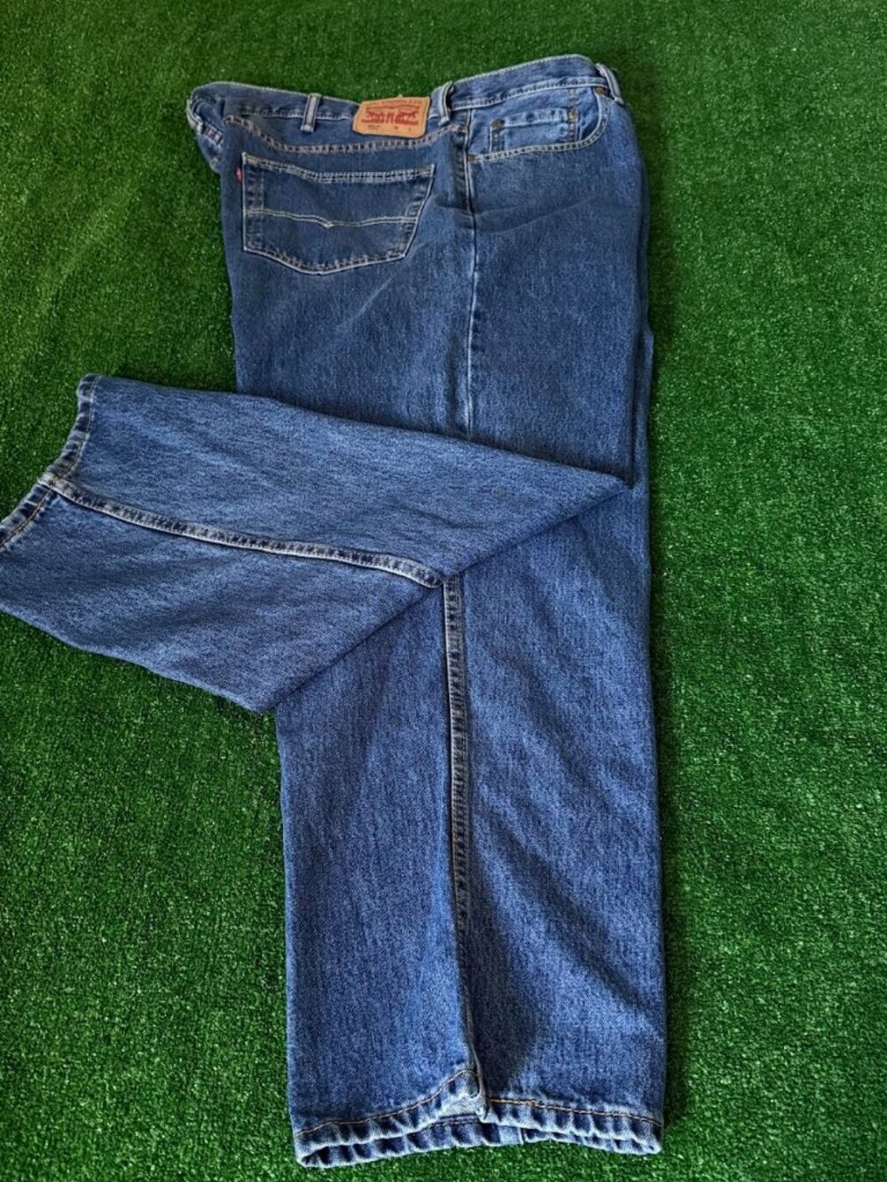 Levi's 550 Relaxed Fit Jeans Men's 48x29 Medium Stonewash Relaxed Pants Big Size